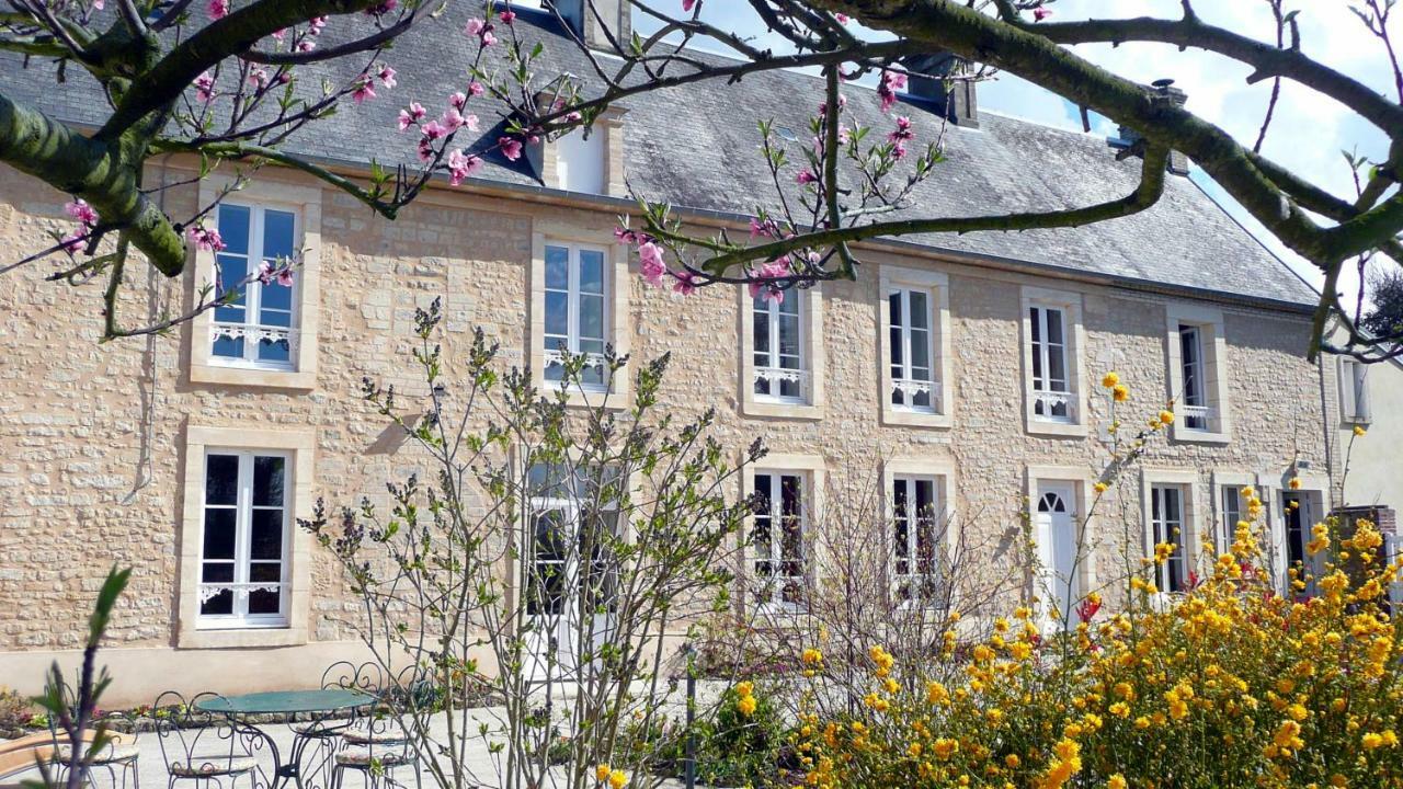 Bed and Breakfast Domaine De La Cour Vautier Mandeville-en-Bessin Экстерьер фото